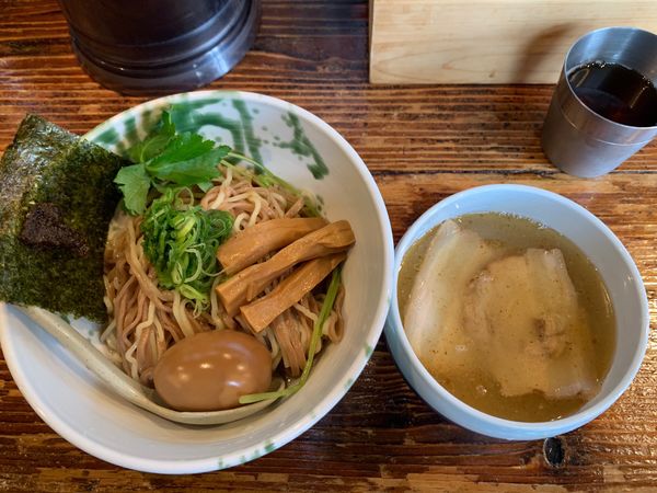「ザ・塩つけ麺（温かいスープ）900円＋味玉100円。」@啜磨専科の写真