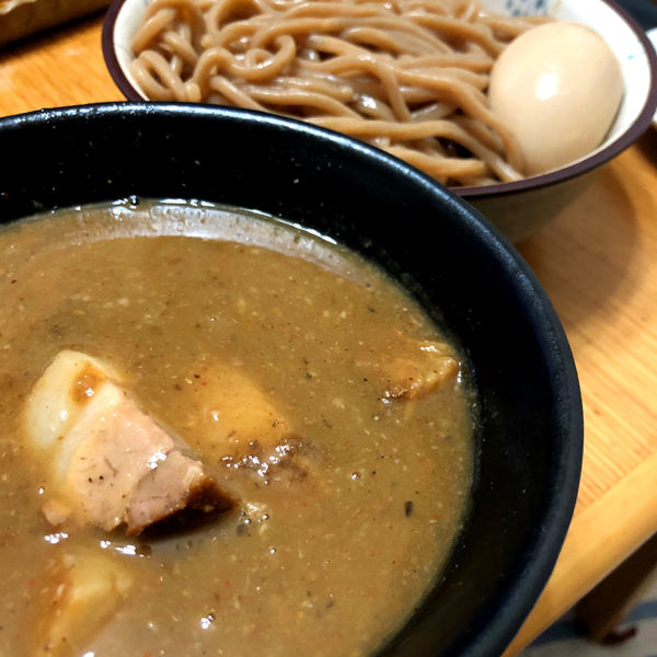 「豚骨魚介つけ麺　850円（持ち帰りメニュー）」@つけ麺 弥七の写真