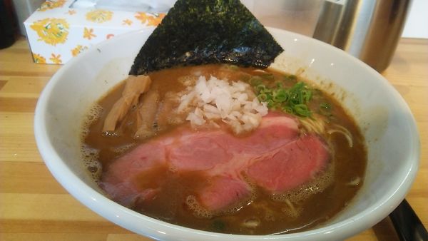 「濃厚らーめん 750円」@麺処しろの写真