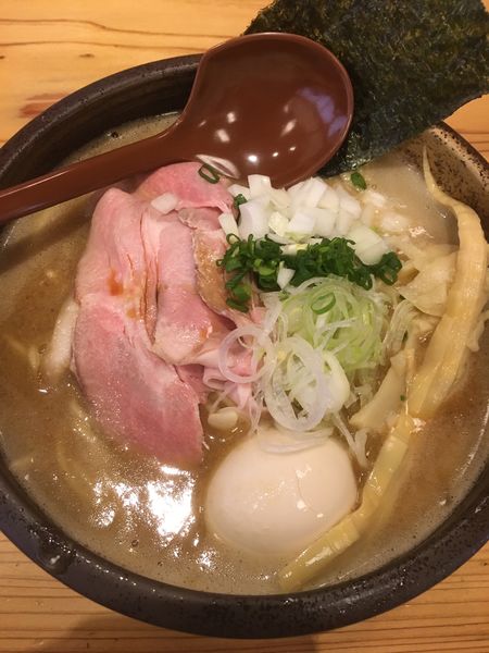 「濃厚中華そば830円＋味入り玉子100円」@麺通 伊武記の写真