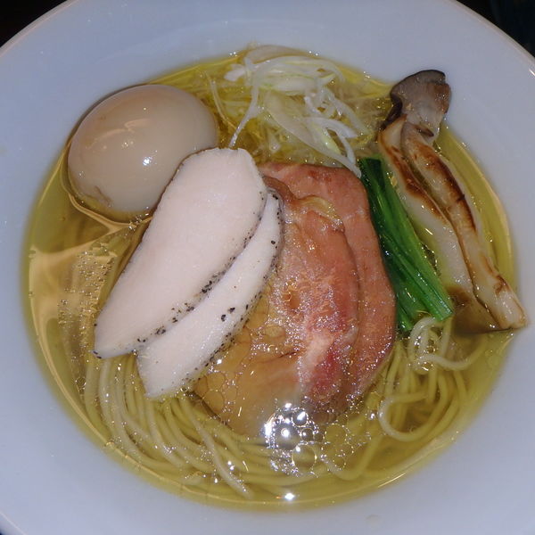 「特製芳醇中華そば塩1000円、大盛(クーポン)」@麺屋 龍壽の写真