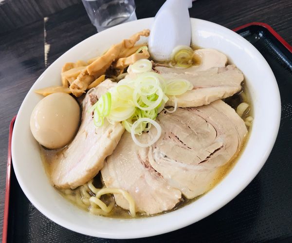 「中華そば 大＋味玉＋チャーシュー」@自家製太麺 渡辺の写真