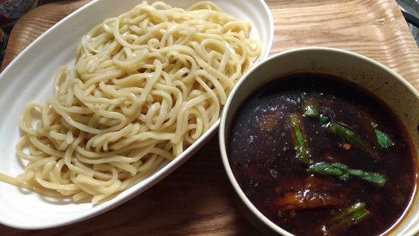 「つけ麺（持ち帰り）」@スパイス・ラー麺 卍力の写真