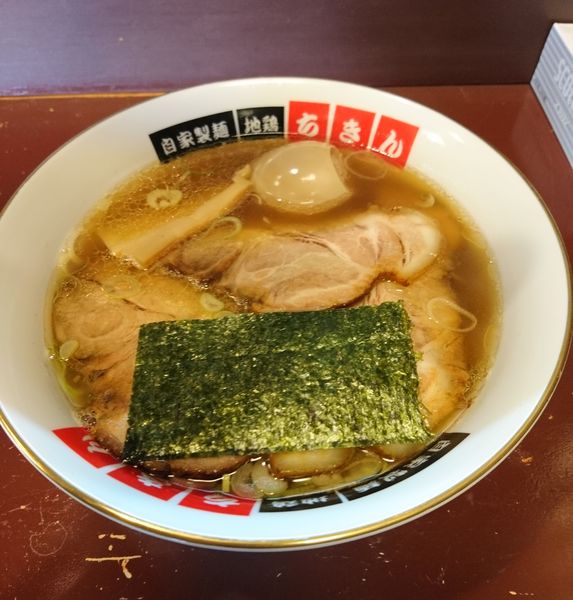 「大判チャーシュー醤油+味玉」@地鶏らーめん ちきんの写真