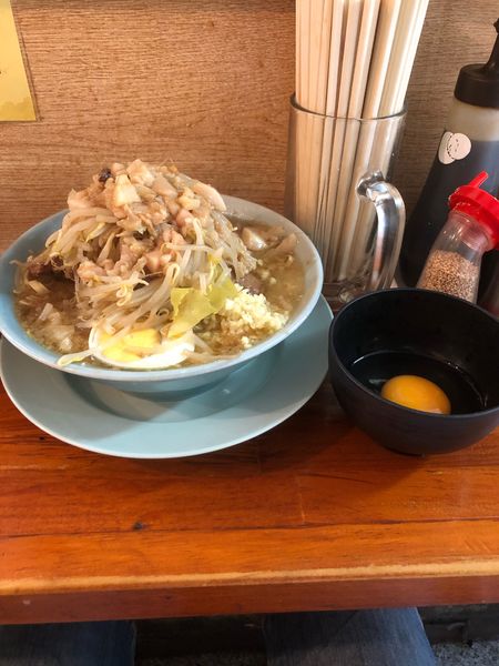 「富士丸ラーメン、麺半、ちょい野菜、ちょいアブラ、ニンニクちょい増」@ラーメン富士丸 西新井大師店の写真