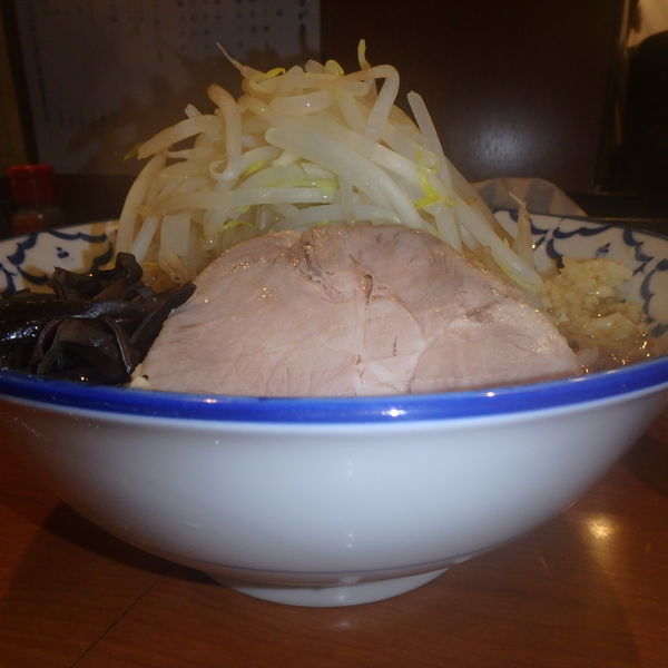 「いそじろう740円、缶ビール380円」@麺恋処 いそじの写真