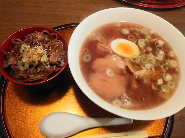 「高山ラーメン&ミニ飛騨牛丼セット」@てながあしなが 本町通り店の写真