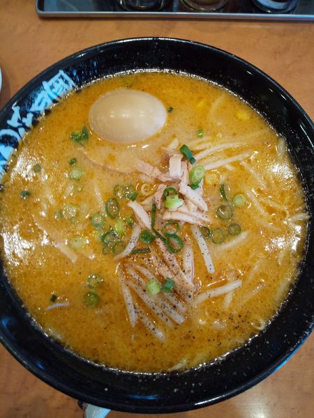 「黄金の味噌ラーメン（味玉付き）」@らあめん花月嵐 江南店の写真
