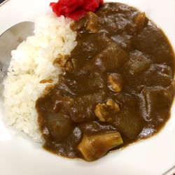 半カレー　ラーメン　850円