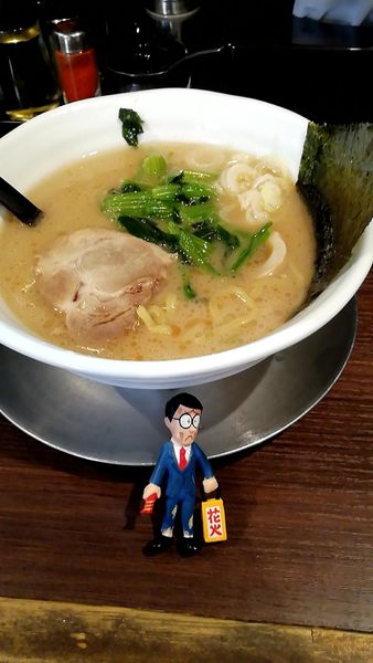 「豚骨醤油ラーメン」@ラーメン吉吉の写真