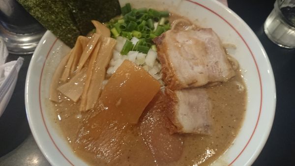 「煮干し特濃ラーメン(ハード)」@麺家 うえだの写真