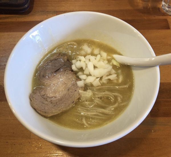 「地鶏白湯醤油！」@極汁美麺 umamiの写真