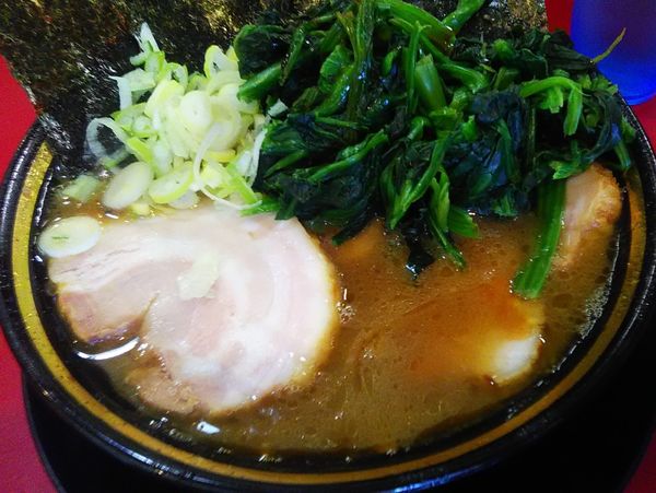 「[限定]豚バラチャーシュー麺」@家系ラーメン とらきち家の写真