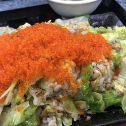 レタスチャーハン大盛 とびこ乗せ