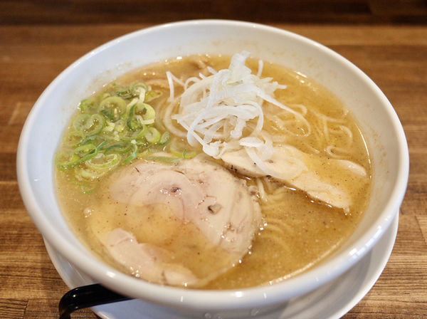 「‪鶏そば…748円‬」@らーめんえびす 中津川の写真