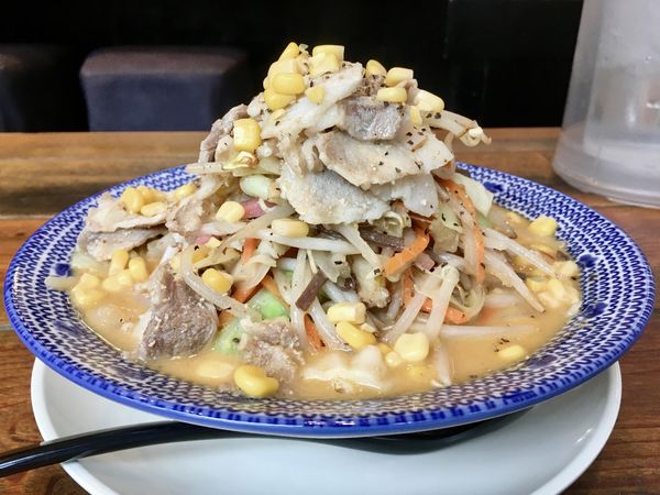 「プレミアムモルツ生中 → 味噌ちゃんぽん 肉増 野菜増」@じげもんとんの写真