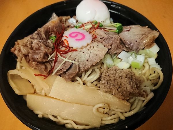 「豚入り油そば」@自家製麺 No11の写真