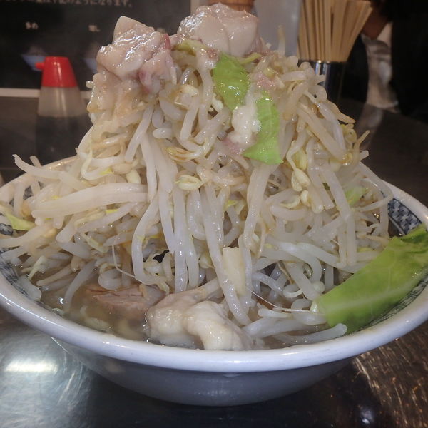 「煮干しらーめん720円、中盛100円」@ラーメン大 下高井戸店の写真