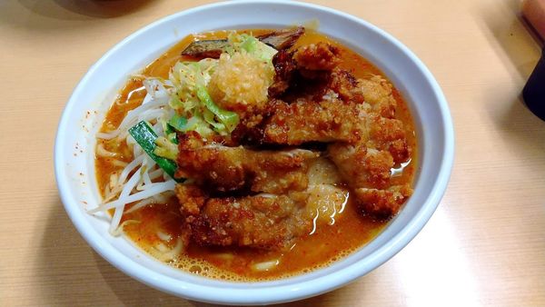 「あんかけDX（メガ唐付） 980円　中盛」@旨辛ラーメン 表裏 市ヶ谷本店の写真