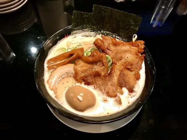 「白湯でらックスラーメン」@名古屋コーチンラーメン はなれの写真