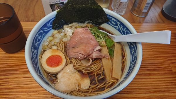 「煮干しそば 黒醤油」@中華そば よしかわの写真