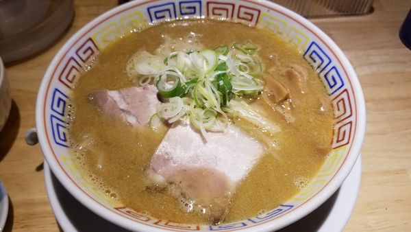 「鶏煮干し醤油ラーメン」@麺匠 胡桃の写真