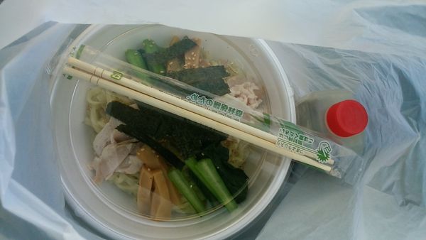 「[テイクアウト]冷やし中華（880円）」@とものもとの写真