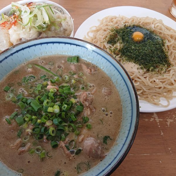 「とろろシャバつけ麺Ｃ和鴨モモ2000円牛縞腸煮500円」@MENYA 食い味の道有楽の写真