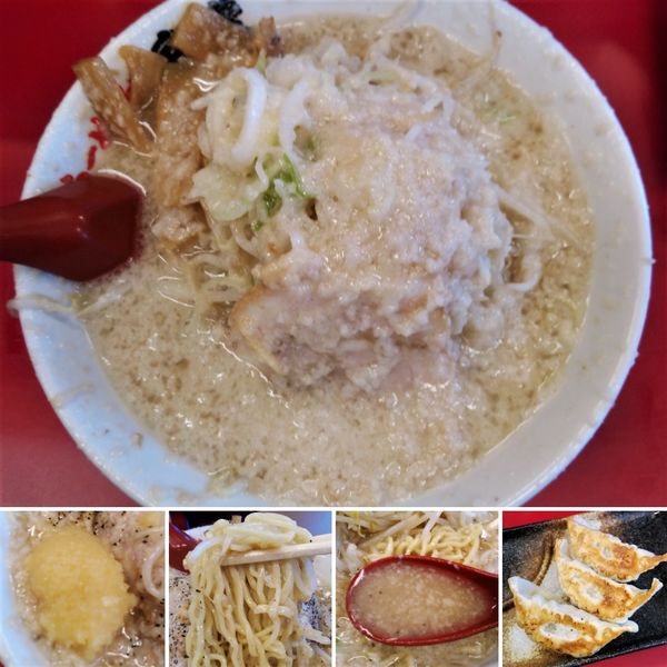 「醤油ラーメン(ギタ)＆半餃子セット  1000円」@らーめん弁慶 浅草本店の写真
