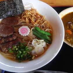 牛骨一号らー麺と牛テールカレーセット
