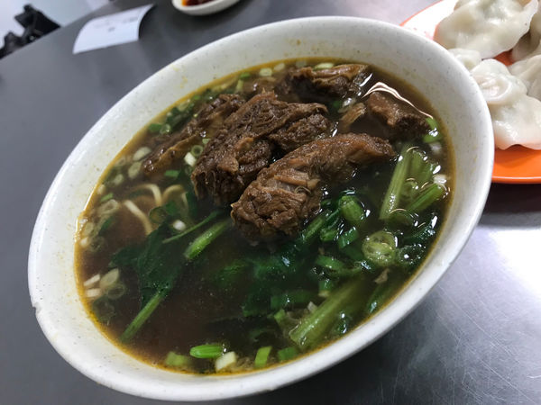 「牛肉湯麺」@阿娥水餃の写真