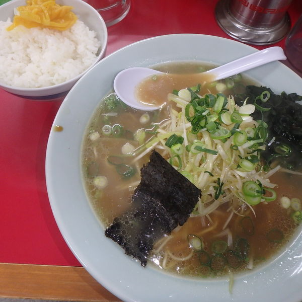 「ネギラーメン650円、ライス150円」@ラーメンショップ 保内店の写真