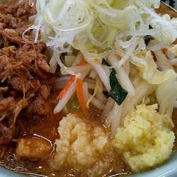 味噌タンメン、辛肉。無料全トッピング