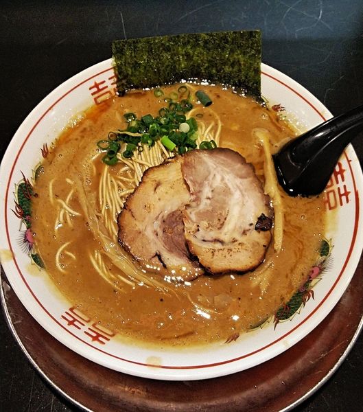 「えびとんこつ 850円＋味玉 110円」@らーめん しんの写真