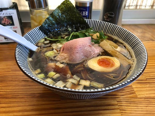 「黒ラーメン」@中華そば よしかわの写真