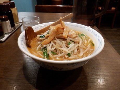 「味噌ラーメン」@厨華麺飯店 北海の写真