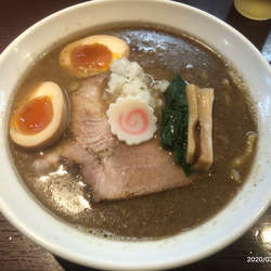 煮干しらーめん（濃い煮干しらーめん） 800円  味玉¥22