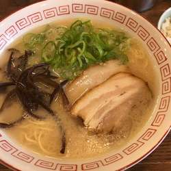 長浜ラーメン 700円 硬め