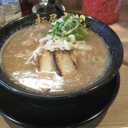 とんこつらーめん