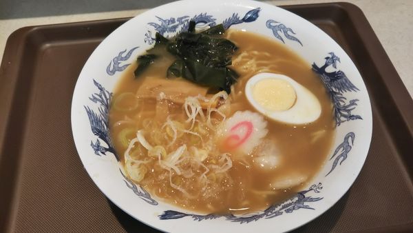 「煮干しラーメン」@名代 富士そば 秋葉原電気街店の写真
