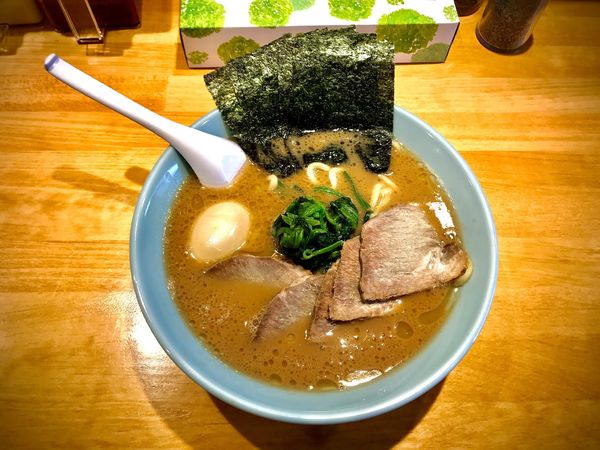 「全部のせラーメン+肉増し」@横浜家系ラーメン 平田屋の写真