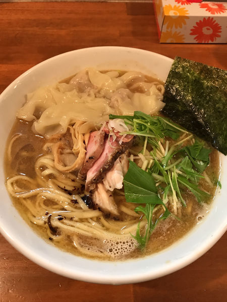 「わんたんめん正油(大盛)」@自家製麺ラーメンKの写真