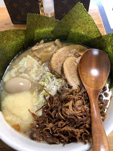 「全部のせラーメン」@塚越ラーメンの写真