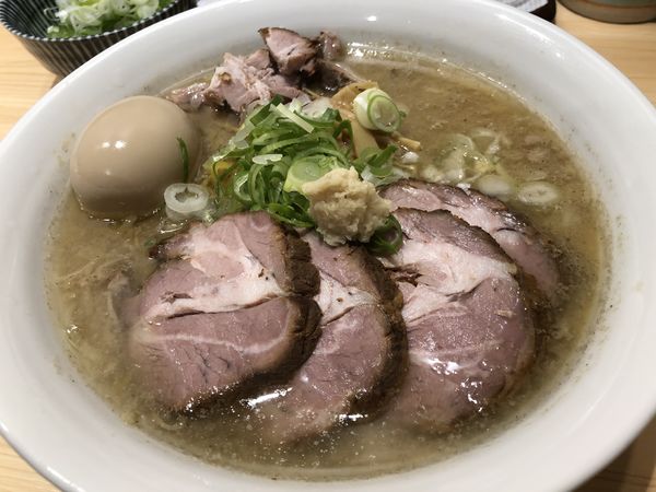 「味噌チャーシュー＋煮卵＋ネギ」@三ん寅の写真