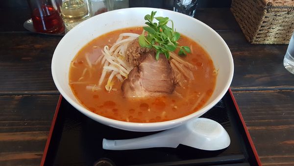 「挽肉ラー油の辛味噌ラーメン」@麺屋ふうるの写真