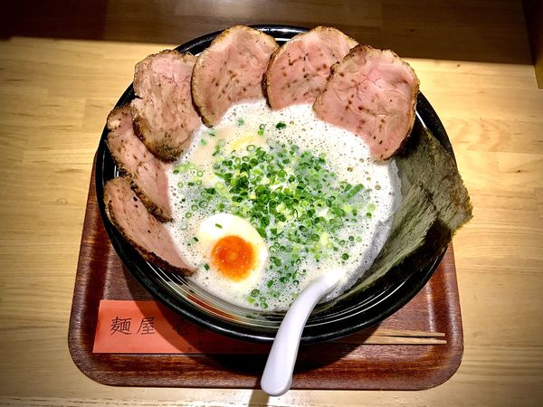 「濃厚塩豚骨チャーシュー」@麺屋壱の写真