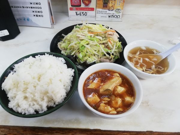 「野菜炒め、ライス、麻婆豆腐、スープセット700円」@鶴の恩がえしの写真