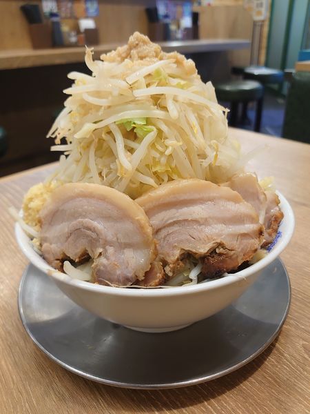 「ラーメン+豚2枚(880円)」@ジャンクガレッジ 和光市駅南口店の写真