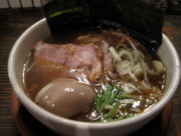 「上生粋正油そば」@秋刀魚中華そば 生粋の写真