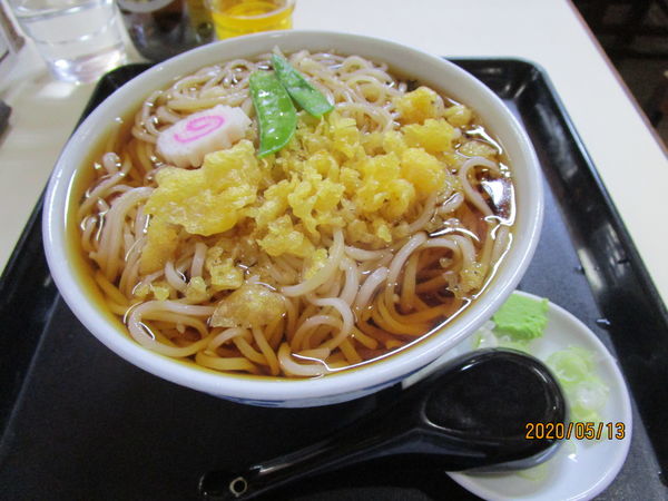 「冷やしタヌキ蕎麦 大盛り 650円」@更科そば店の写真